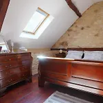Maison Les Chandelles بيت ضيافة 3*