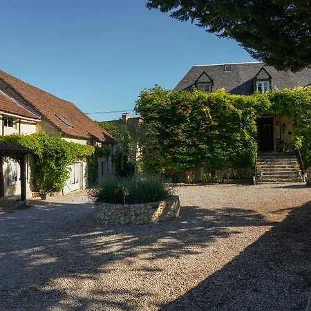 Maison Les Chandelles بيت ضيافة 3*